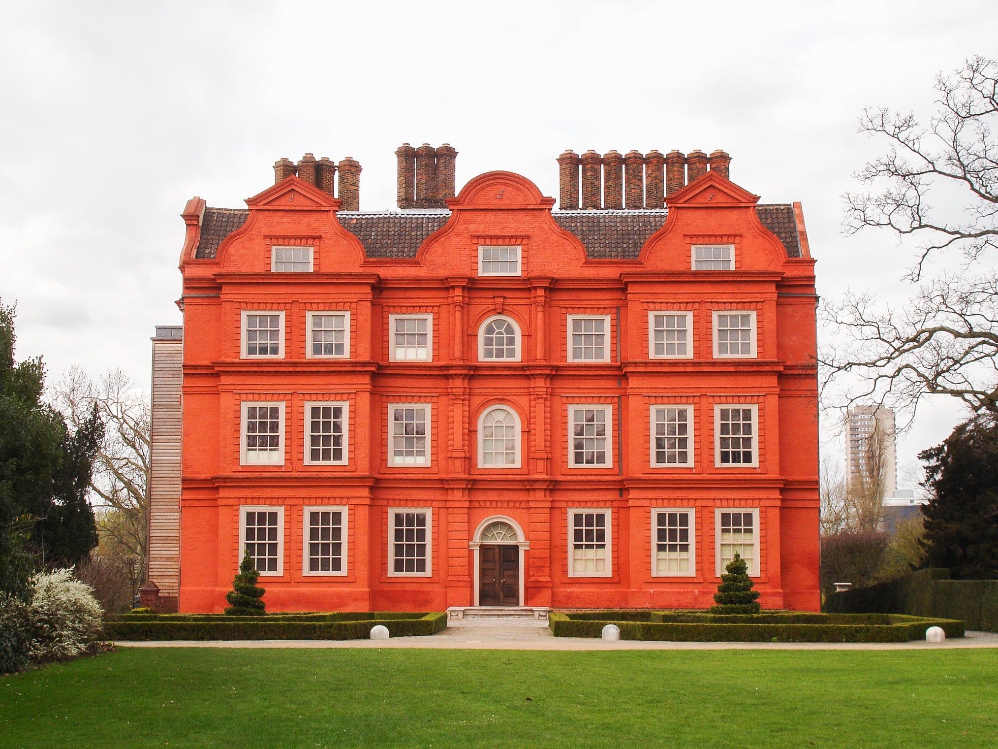 Kew Palace limewash by Rose of Jericho